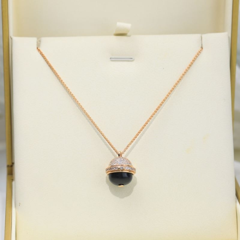 Piaget Necklaces